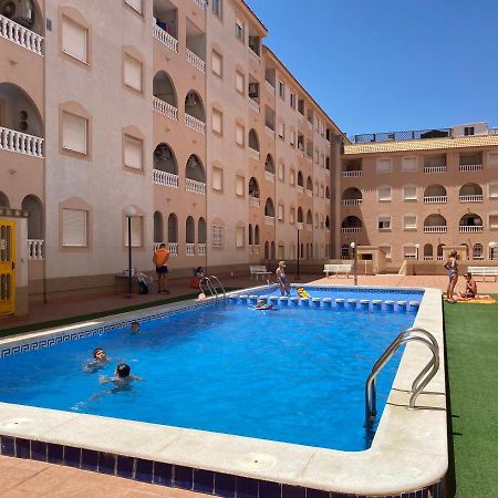 Amazing 2-Bedrooms Apartment With Pool Torrevieja Center Exterior foto